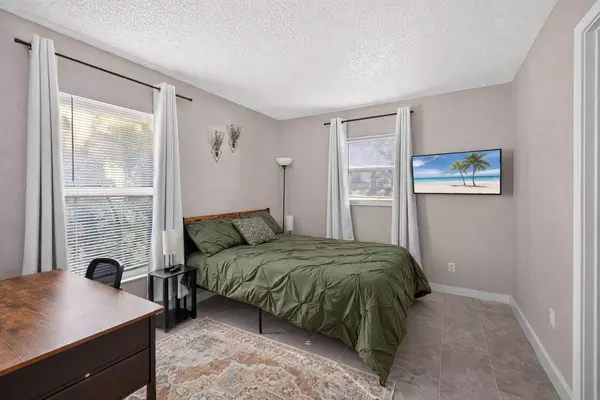 Coliving in Fort Myers Shores - Fort Myers, Fort Myers