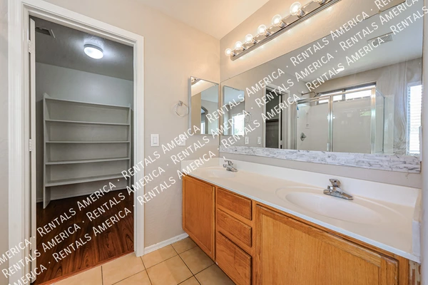 4 bedrooms apartment for rent in Tolleson - SW Valley, Phoenix