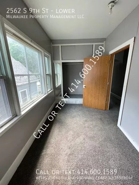 2 bedrooms apartment for rent in Lincoln Village - South Mil, Milwaukee
