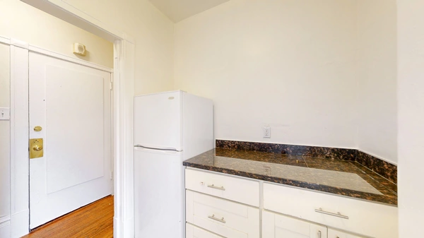 Studio Apartment for rent in Tenderloin - San Francisco, San Francisco