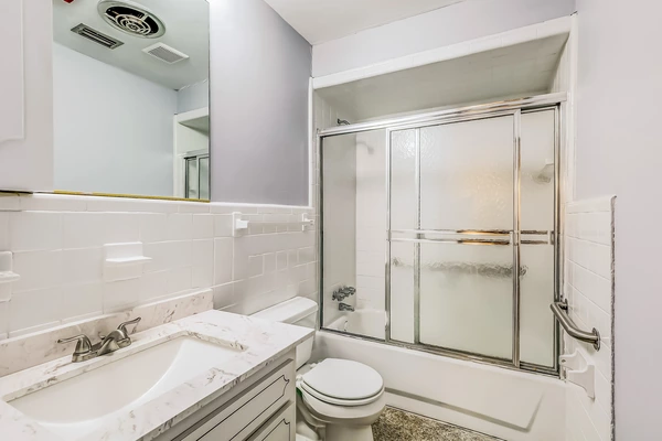 Coliving in Lake Forest - Northside, Jacksonville