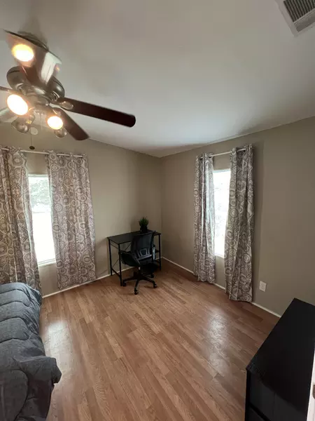 Coliving in Manor - East Austin, Austin