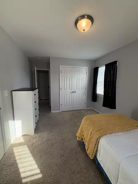 Coliving in Red Bridge - KCMO, Kansas City