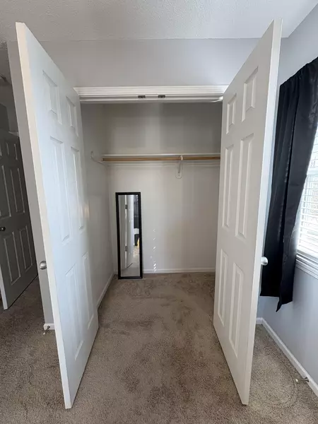 Coliving in Red Bridge - KCMO, Kansas City