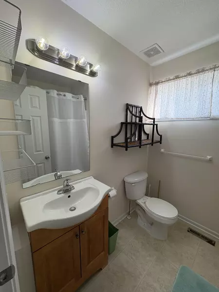 Coliving in Red Bridge - KCMO, Kansas City