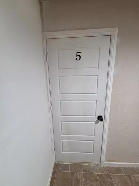 Coliving in Wolf Creek - Sw Dallas, Dallas