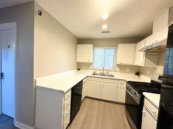 Coliving in Gorman - Outer Triangle, Raleigh