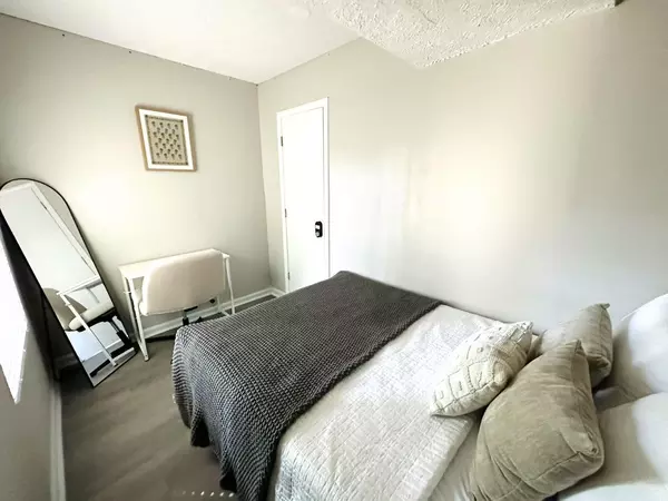 Coliving in Gorman - Outer Triangle, Raleigh