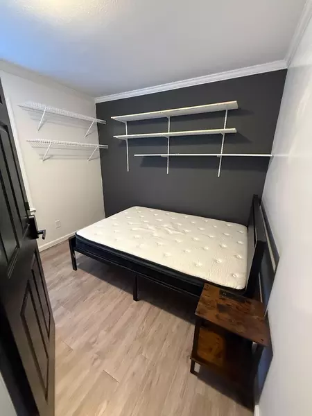 Coliving in Independence - Outer KCMO, Kansas City