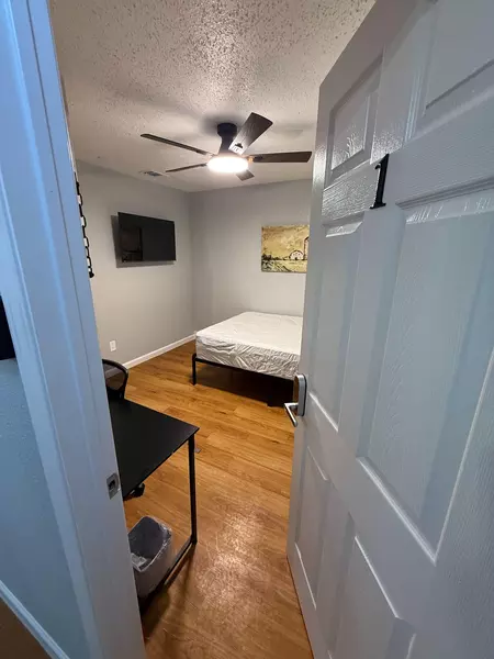 Coliving in Central Southwest - Sw Houston, Houston