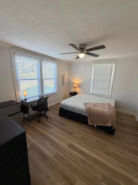 Coliving in Gastonia - West Charlotte, Charlotte