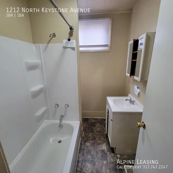 3 bedrooms apartment for rent in Near Eastside - Central Indy, Indianapolis
