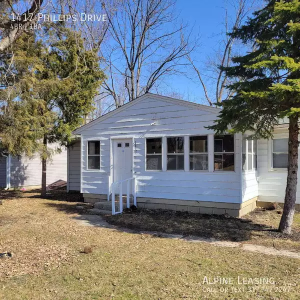 4 bedrooms apartment for rent in Stout Field - West Indy, Indianapolis