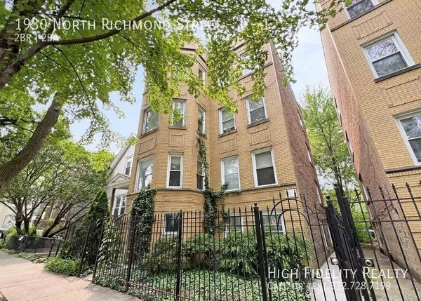 2 bedrooms apartment for rent in Logan Square - North Side, Chicago