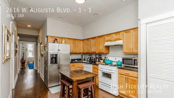 3 bedrooms apartment for rent in Ukrainian Village - West Side, Chicago