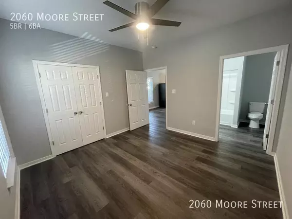 5 bedrooms apartment for rent in Newtowne West - Central RVA, Richmond