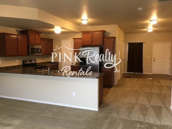 3 bedrooms apartment for rent in Cimarron Hills - East COS, Colorado Springs