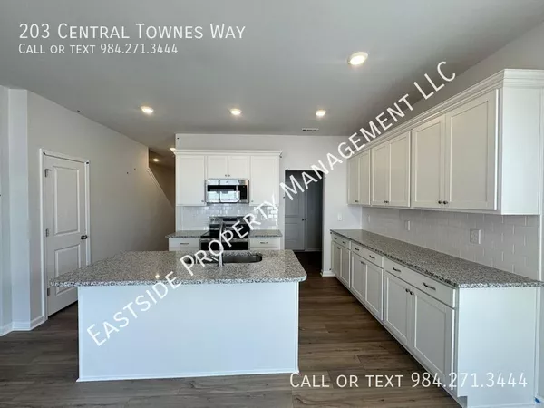 3 bedrooms apartment for rent in East Raleigh - South Raleigh, Raleigh