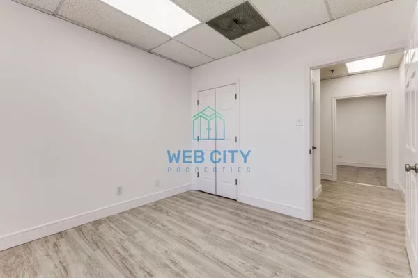 Studio Apartment for rent in Claremont Dallas - Ne Dallas, Dallas