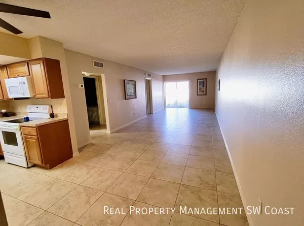 2 bedrooms apartment for rent in McGregor - Fort Myers, Fort Myers