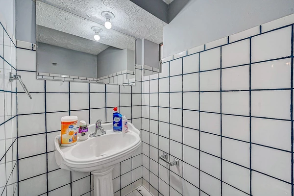 Coliving in Lake Forest - Northside, Jacksonville