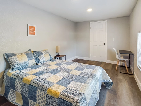 Coliving in Carver City-Lincoln Gardens - West Tampa, Tampa