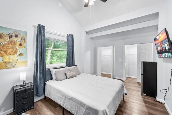 Coliving in Cedar Hills - Westside, Jacksonville