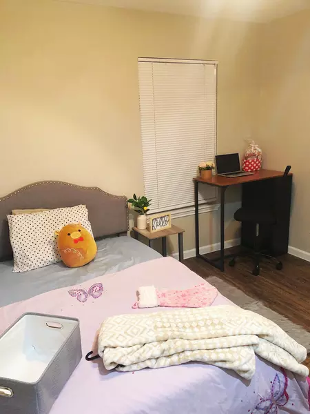 Coliving in Acres Home - Nw Houston, Houston