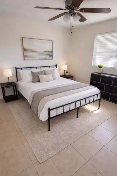 Coliving in Pinellas Park - Clearwater-St. Petersburg, Tampa