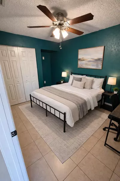 Coliving in Pinellas Park - Clearwater-St. Petersburg, Tampa