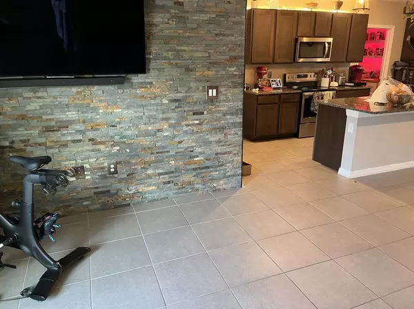 Coliving in Odessa - North Tampa, Tampa