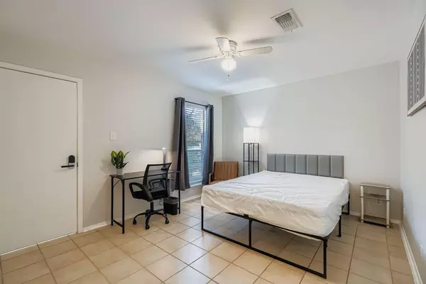 Coliving in Garrison Park - South Austin, Austin