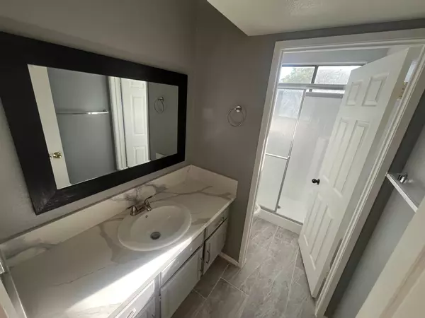 Coliving in Moreno Valley - Inland Empire, Los Angeles