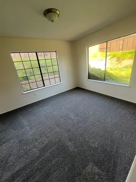 Coliving in Moreno Valley - Inland Empire, Los Angeles