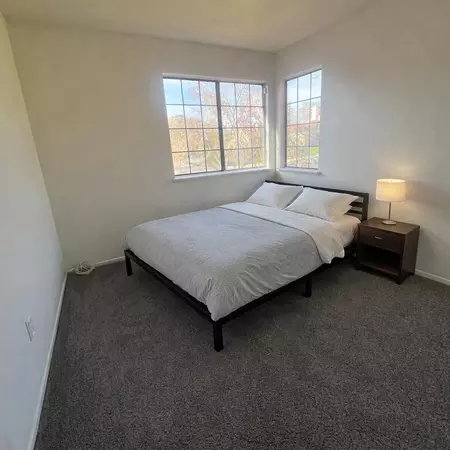 Coliving in Moreno Valley - Inland Empire, Los Angeles