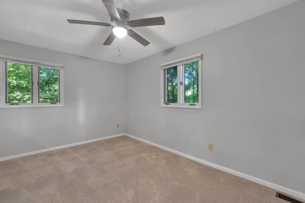 Coliving in College Downs - North Charlotte, Charlotte