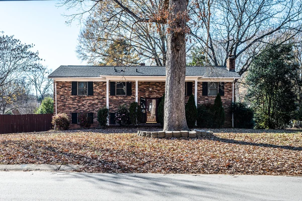 Coliving in Hickory Ridge - East Charlotte, Charlotte