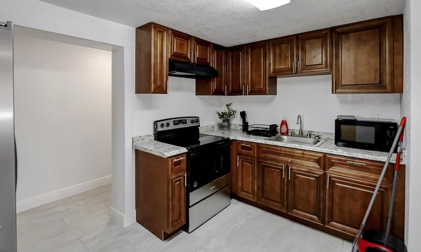 Coliving in Grant Park Tampa - East Tampa, Tampa