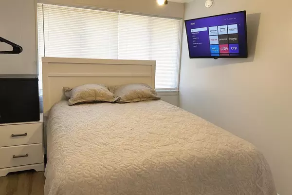 Coliving in Cedar Hills - Westside, Jacksonville