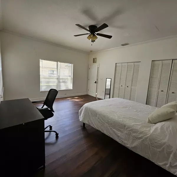 Coliving in Holden Heights - Central Orlando, Orlando