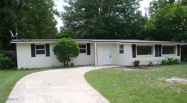 Coliving in Cedar Hills - Westside, Jacksonville