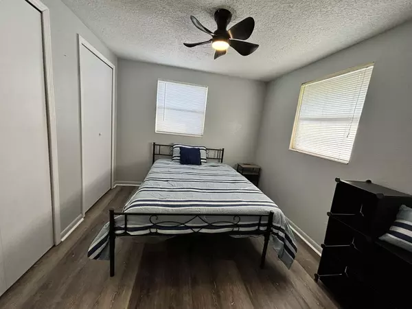 Coliving in Cedar Hills - Westside, Jacksonville