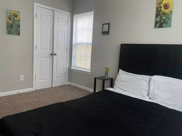 Coliving in Grove Park - West Atl, Atlanta