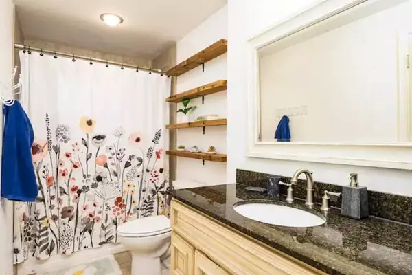 Coliving in Arvda - Outer Denver, Denver