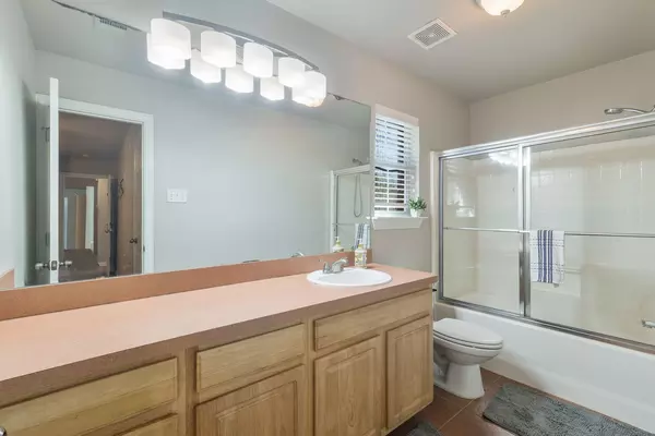 Coliving in Central Arlington - Arlington, Dallas