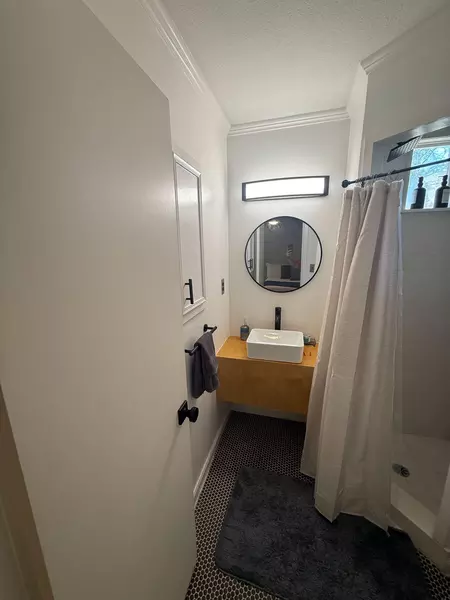 Coliving in Garrison Park - South Austin, Austin