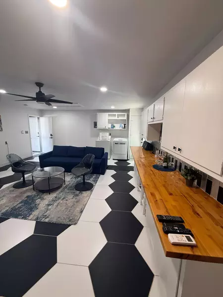 Coliving in Garrison Park - South Austin, Austin