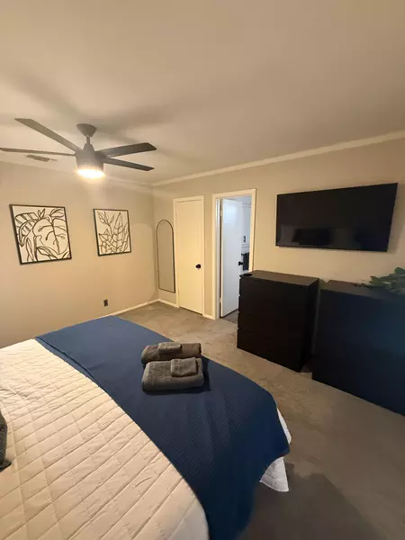 Coliving in Garrison Park - South Austin, Austin