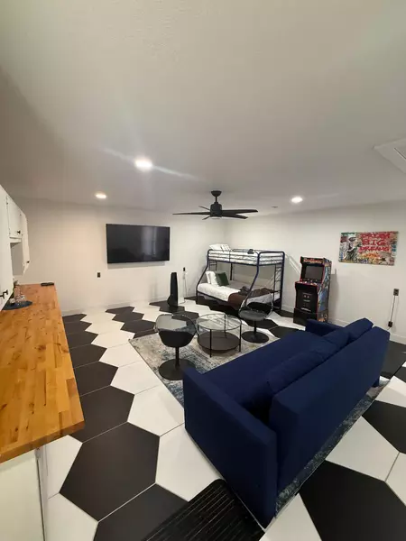 Coliving in Garrison Park - South Austin, Austin