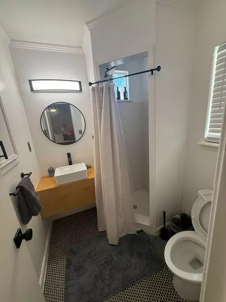 Coliving in Garrison Park - South Austin, Austin